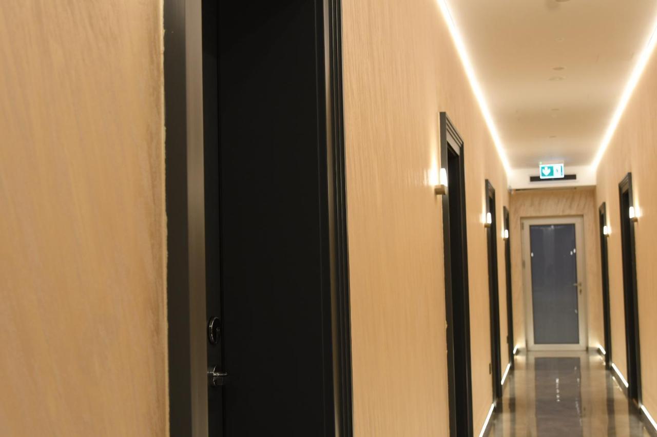 Kame Hotel Belgrade,贝尔格莱德凯美酒店 Ledine Екстериор снимка