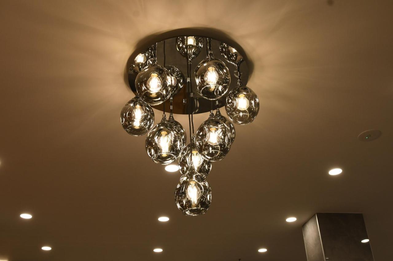 Kame Hotel Belgrade,贝尔格莱德凯美酒店 Ledine Екстериор снимка