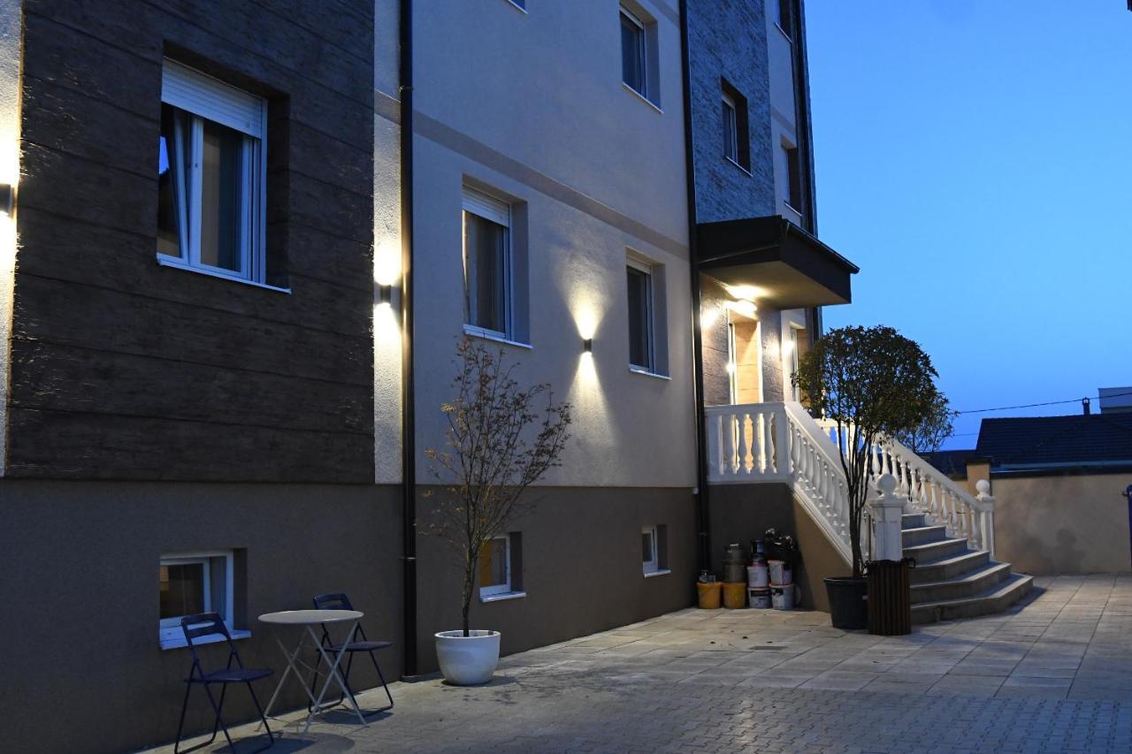 Kame Hotel Belgrade,贝尔格莱德凯美酒店 Ledine Екстериор снимка